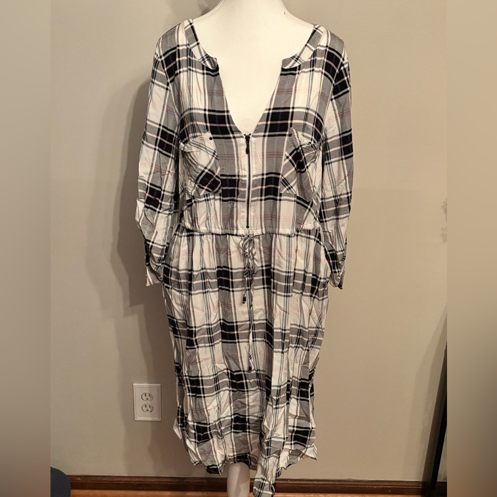 Plaid Midi Dress in Black and White